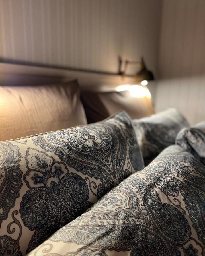Nevlunghavn Gjestgiveri Hotel Larvik Bagian luar foto